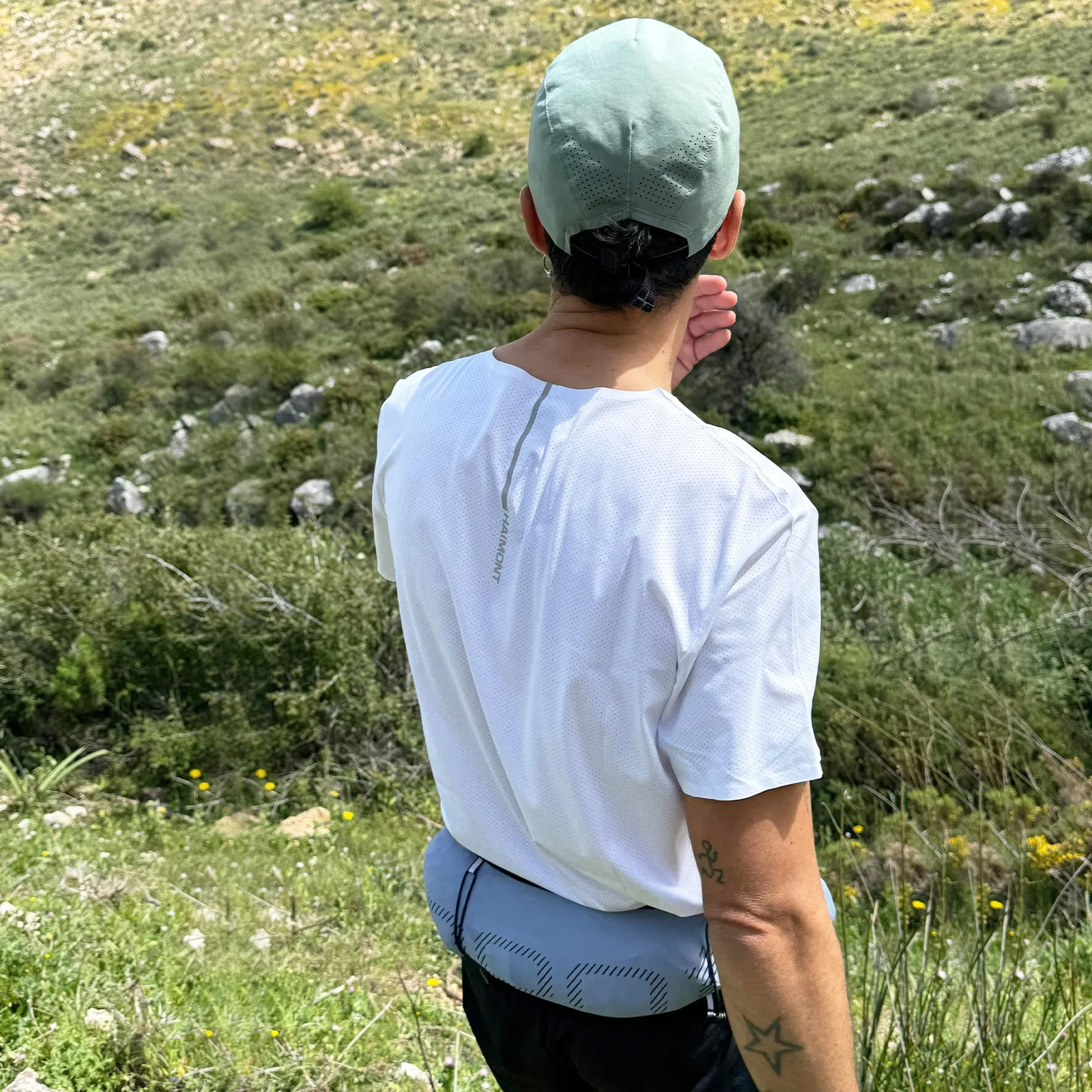 Lightweight Trail Running Waist Belt  Unleash Your Peak Performance