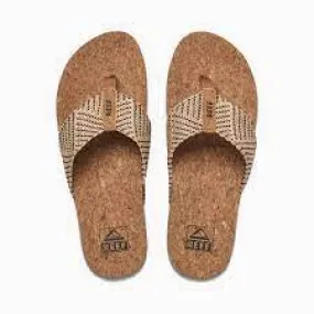 REEF WOMENS CUSHION STRAND SANDAL (CHOCOLATE)